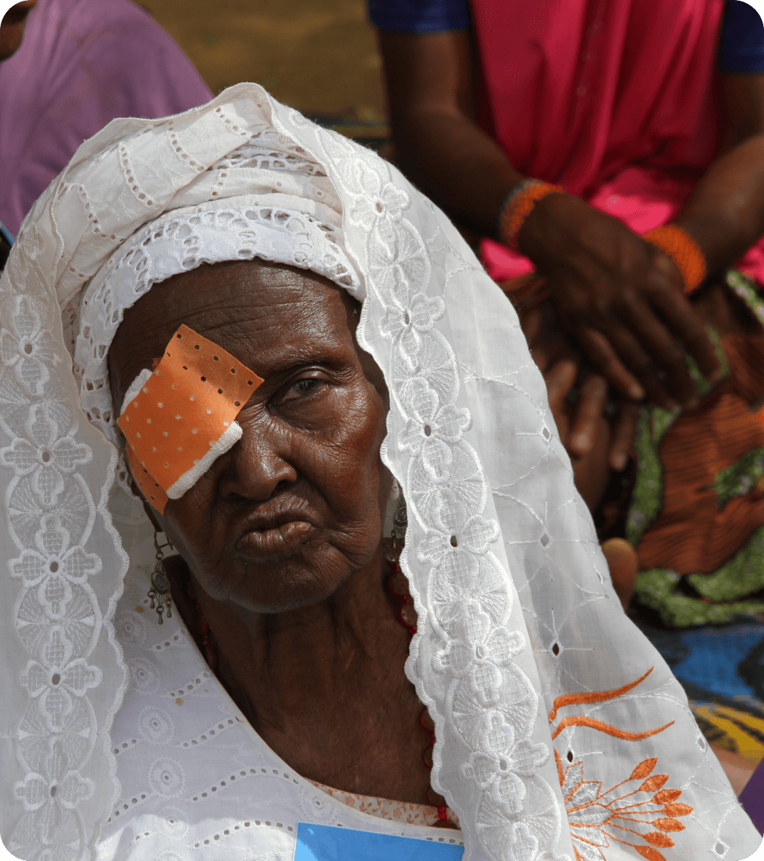 Eye care for a patient in Niger
